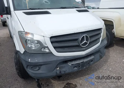 2014 Mercedes-Benz Sprinter 2500 High Roof from USA, damaged, VIN WD3PE8DEXE5820997